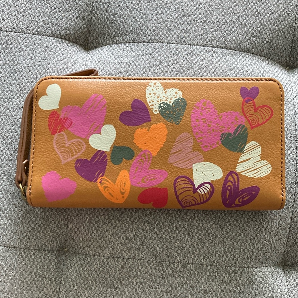 Fossil Jori Hearts RFID Leather Zip Clutch/Wallet BNWT